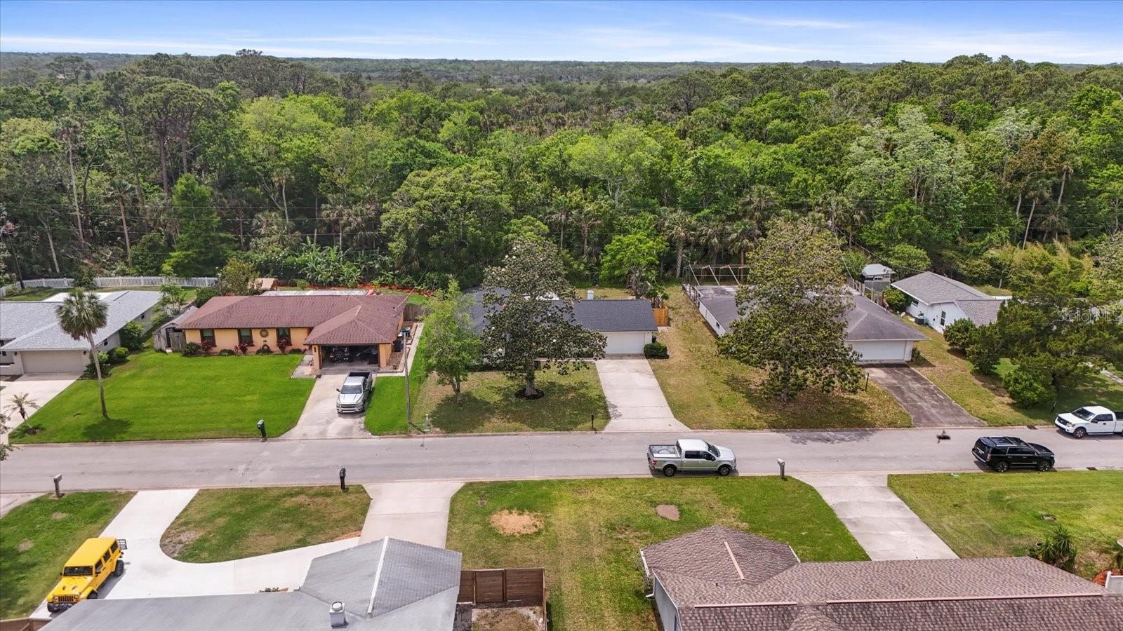 Image 32 of 34 For 736 Lindenwood Circle W
