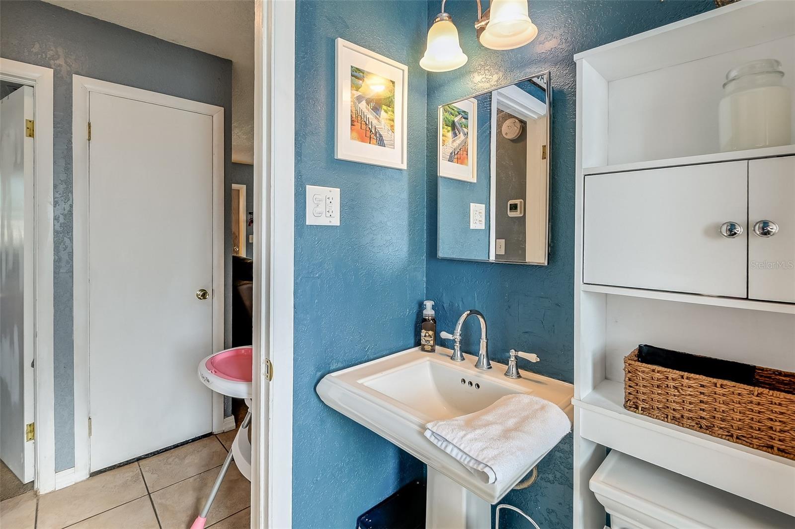 Image 18 of 34 For 7226 13th Street N