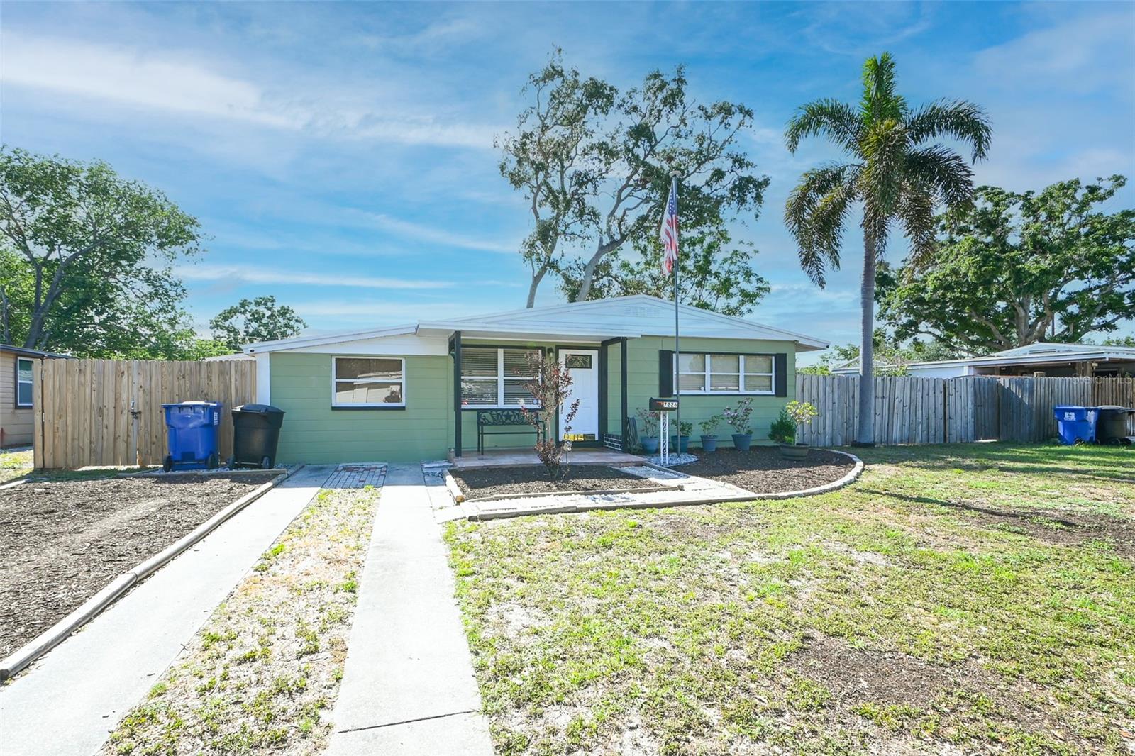 Image 28 of 34 For 7226 13th Street N