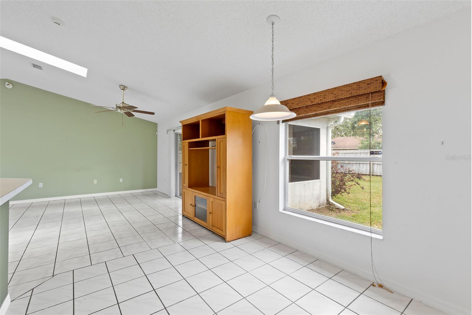 Image 10 of 44 For 3214 Juniper Drive