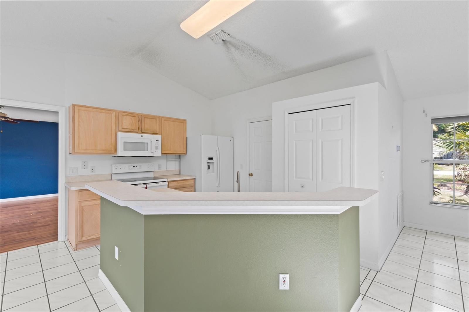 Image 6 of 44 For 3214 Juniper Drive