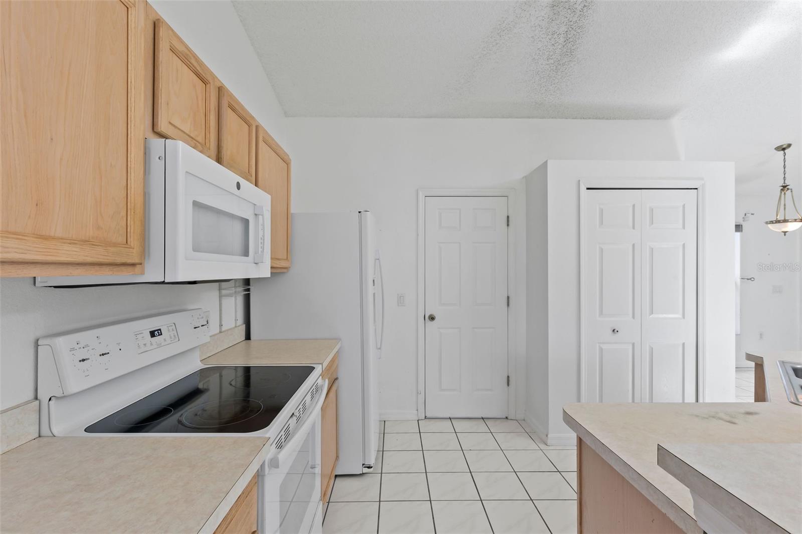 Image 7 of 44 For 3214 Juniper Drive