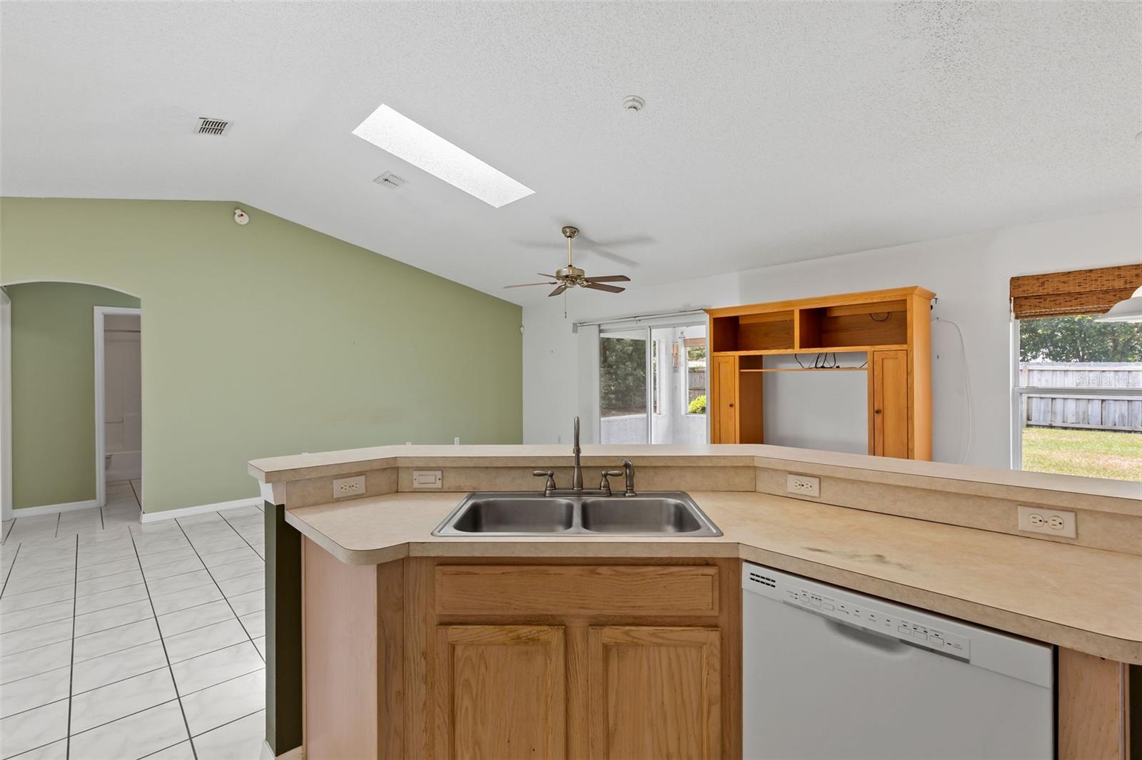 Image 8 of 44 For 3214 Juniper Drive