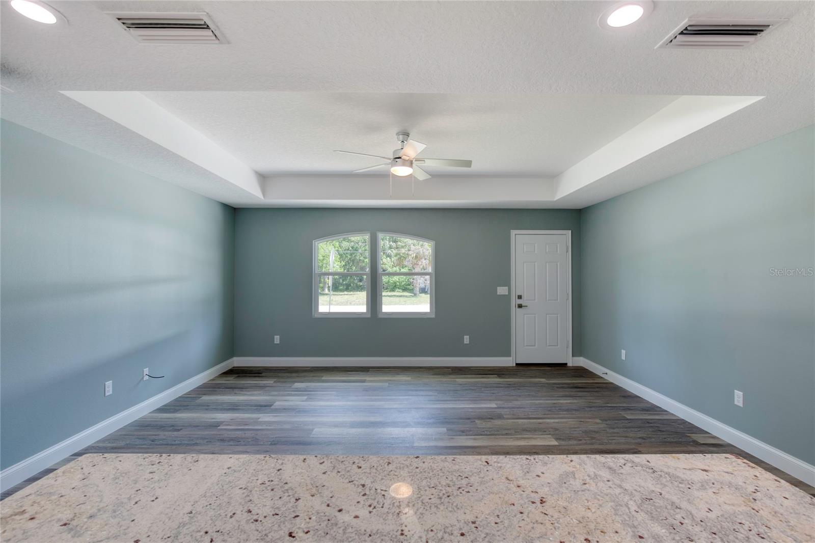 Image 9 of 44 For 1598 Montgomery Avenue