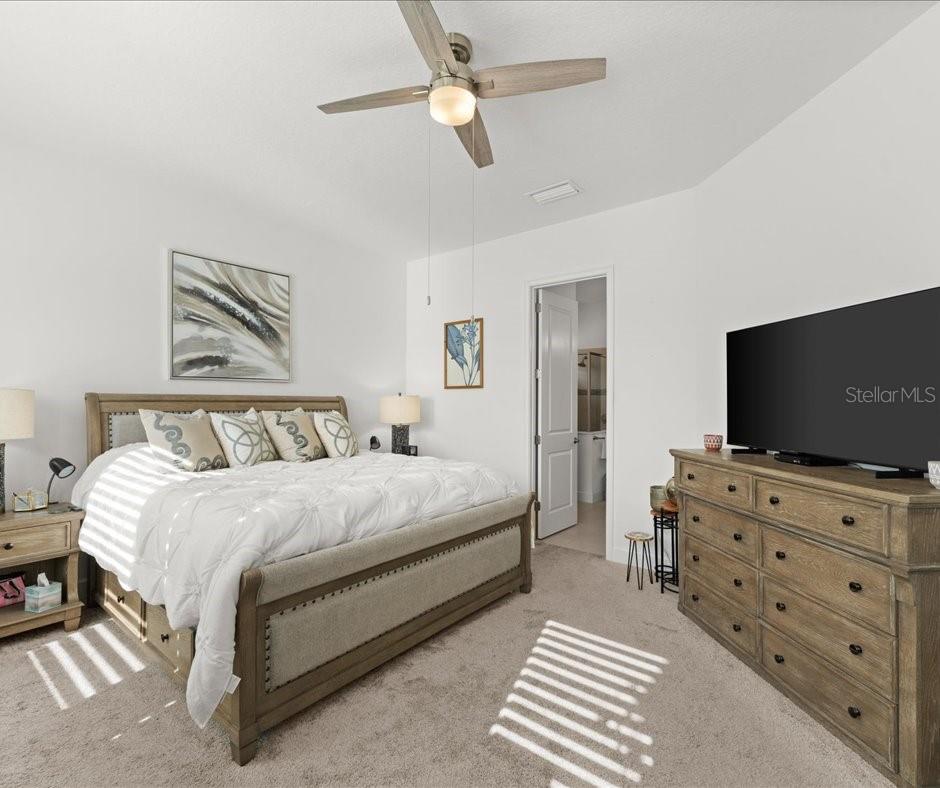 Image 13 of 35 For 225 Mosaic Boulevard