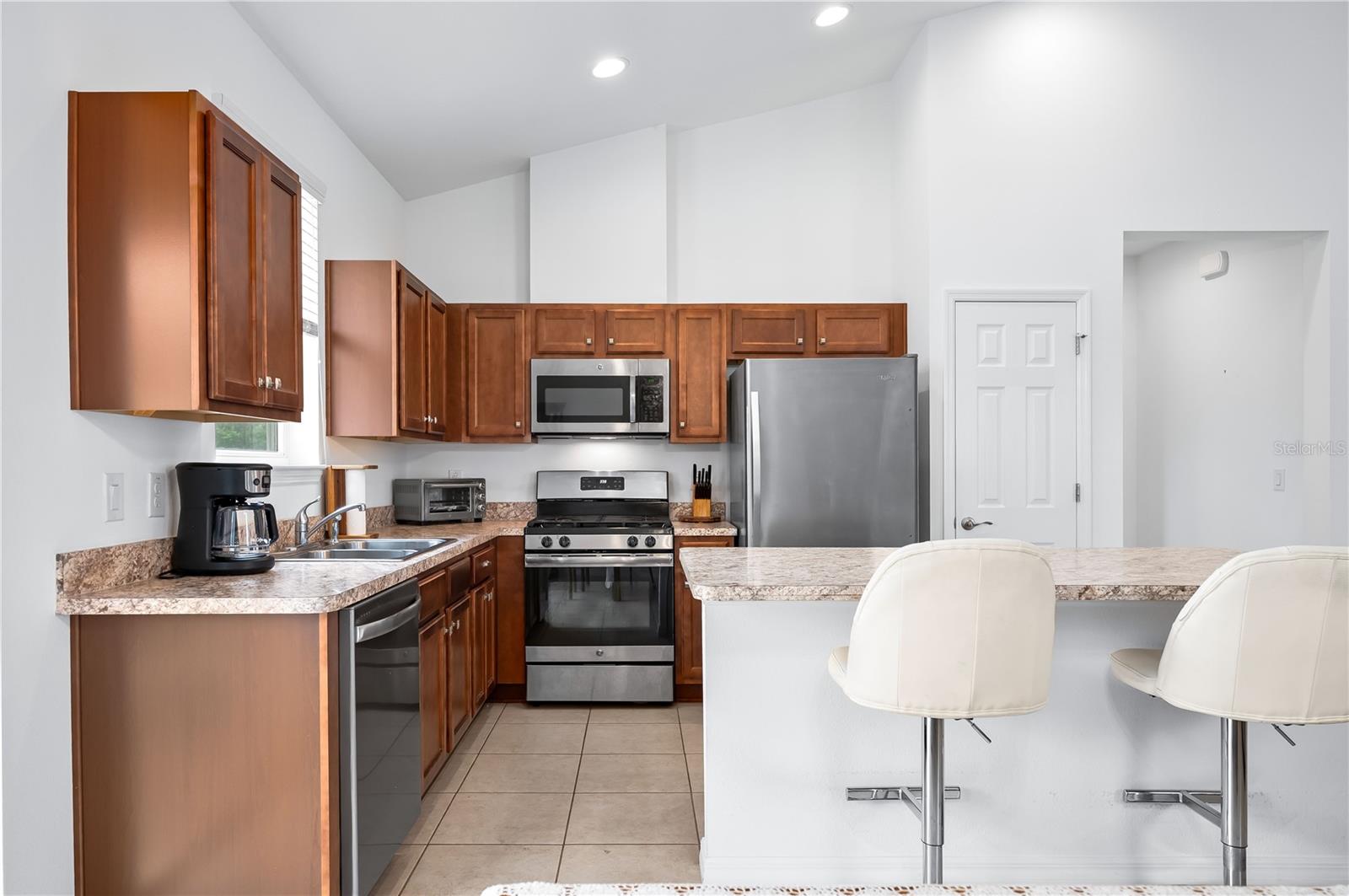 Image 14 of 66 For 5610 37th Lane Road