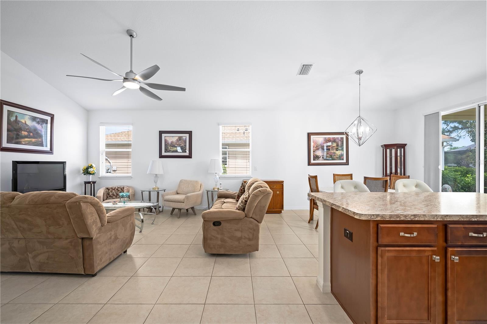 Image 5 of 66 For 5610 37th Lane Road