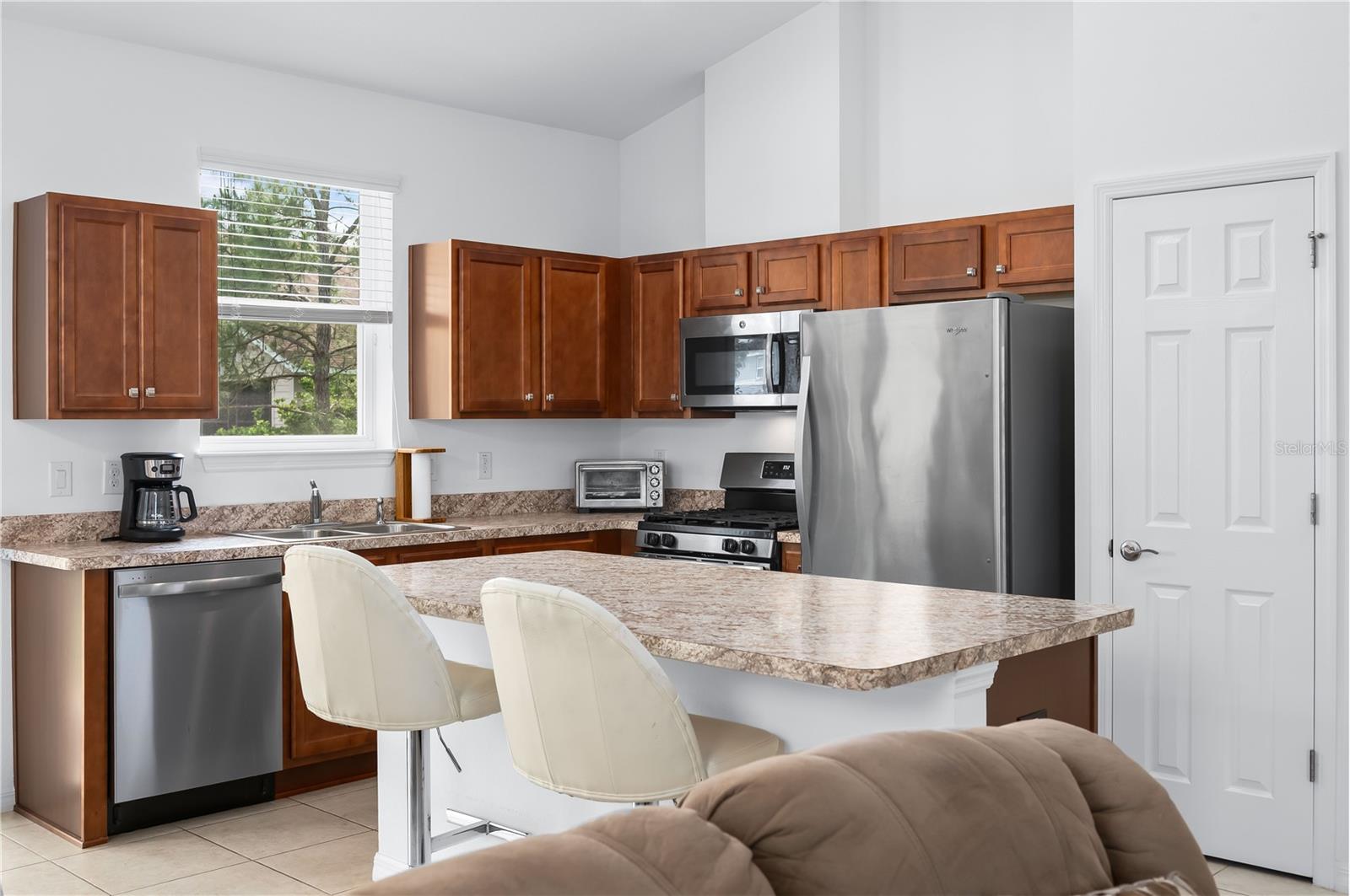 Image 7 of 66 For 5610 37th Lane Road