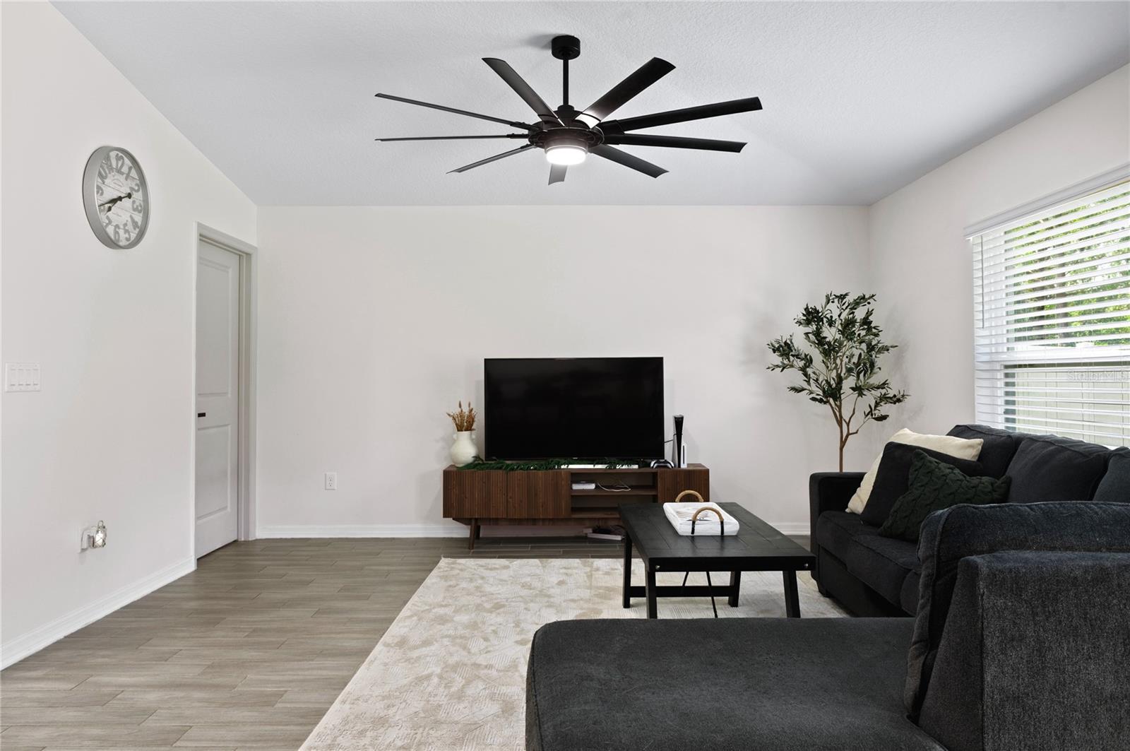 Image 11 of 28 For 2518 Hoptree Lane