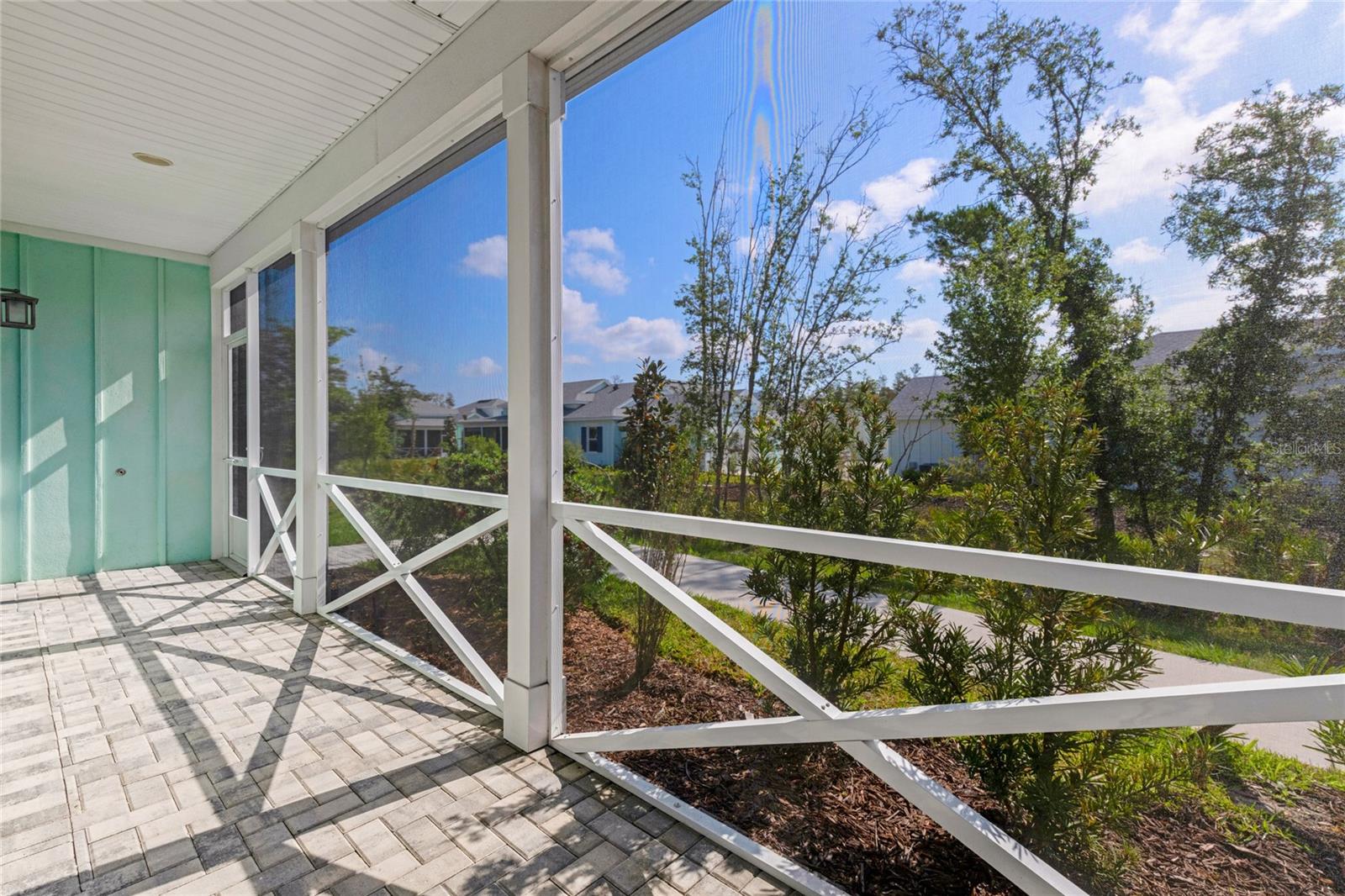 Image 2 of 37 For 484 Landshark Boulevard