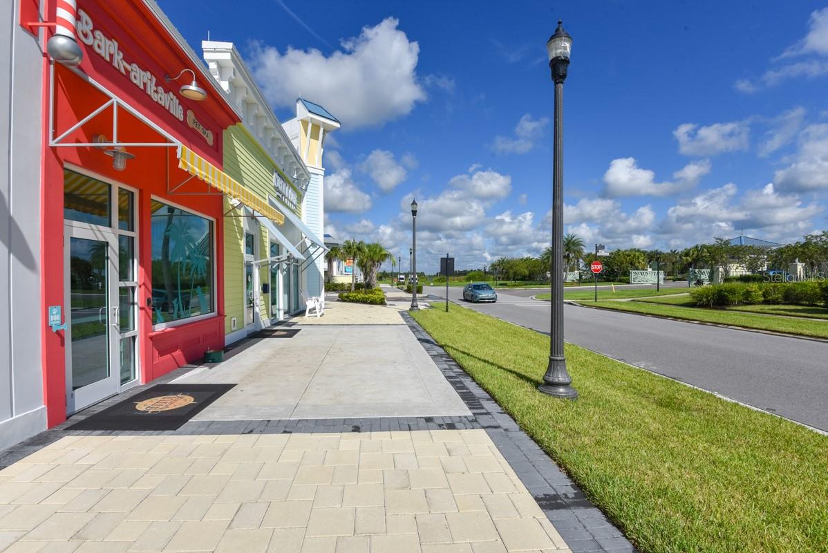 Image 25 of 37 For 484 Landshark Boulevard