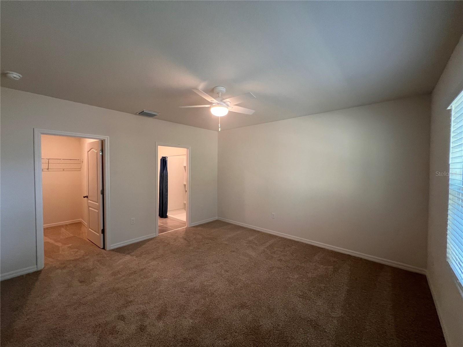 Image 18 of 37 For 384 Pelham Park Drive