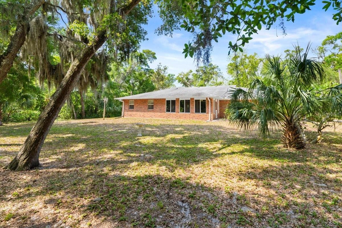 Image 39 of 52 For 6185 Shoreline Drive