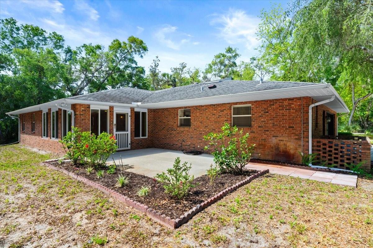 Image 41 of 52 For 6185 Shoreline Drive
