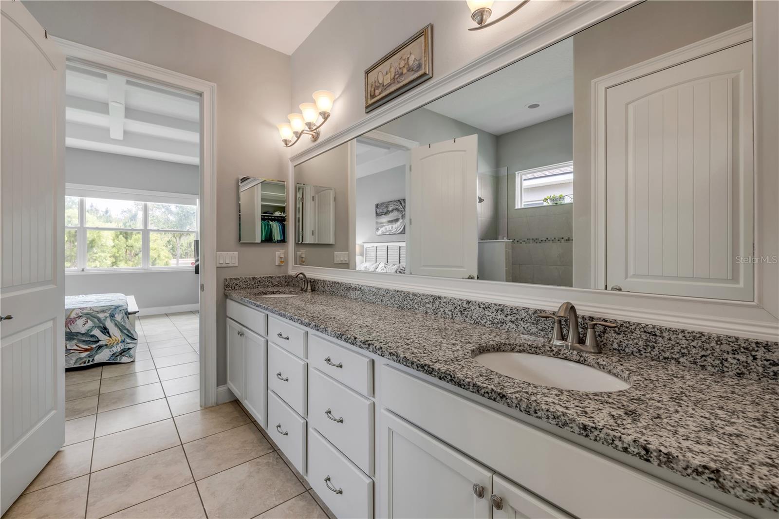 Image 28 of 70 For 660 Mosaic Boulevard