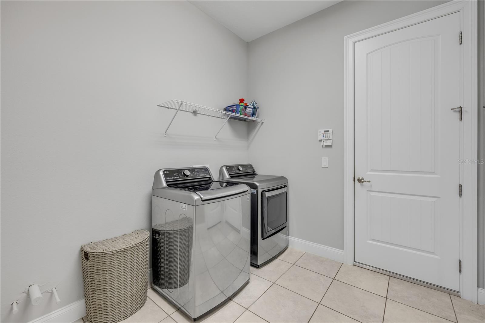 Image 38 of 70 For 660 Mosaic Boulevard