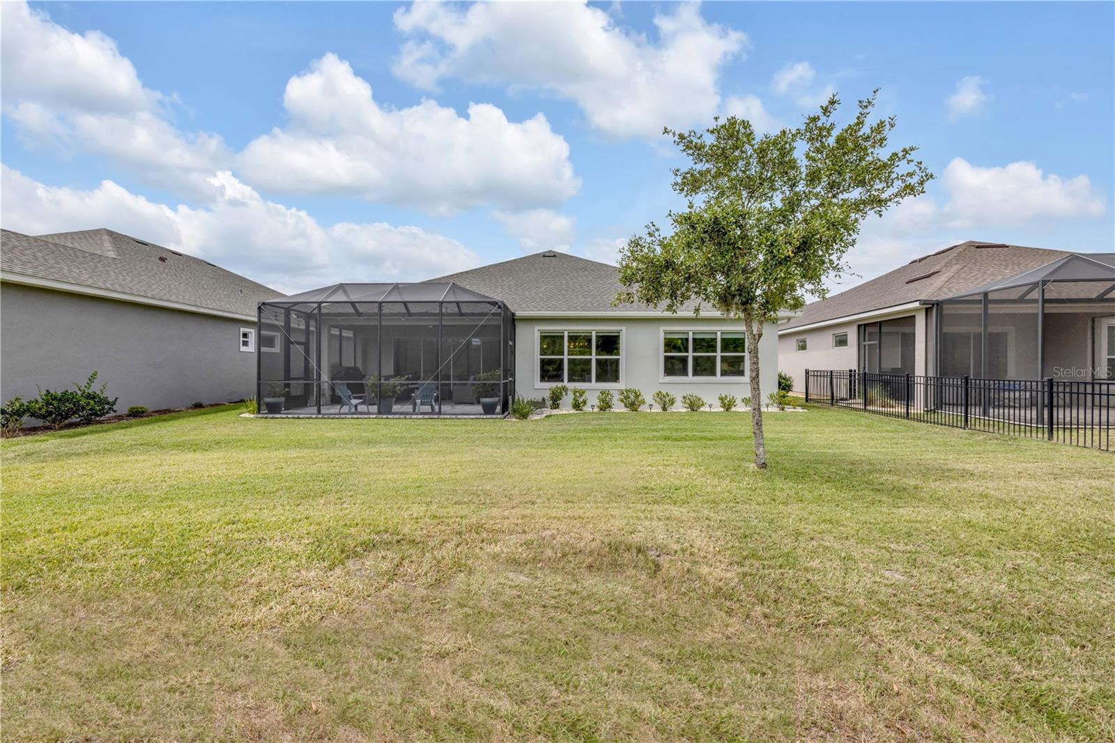 Image 43 of 70 For 660 Mosaic Boulevard