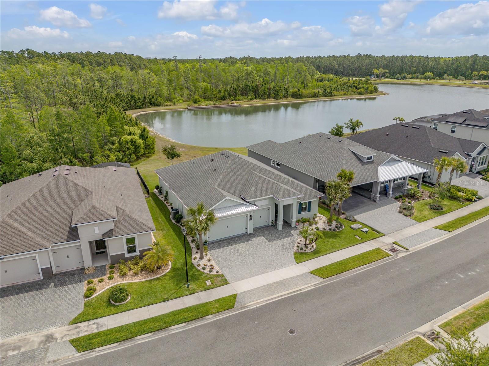 Image 49 of 70 For 660 Mosaic Boulevard