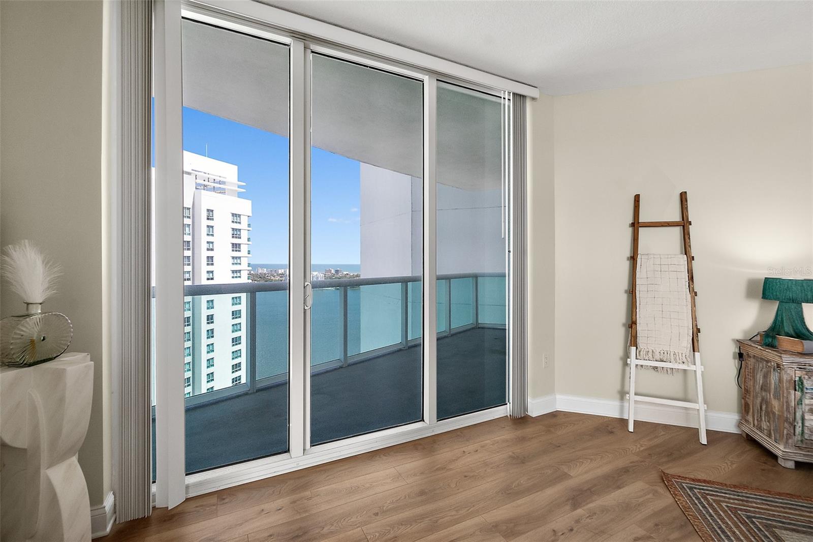 Image 4 of 52 For 231 Riverside Drive 2310