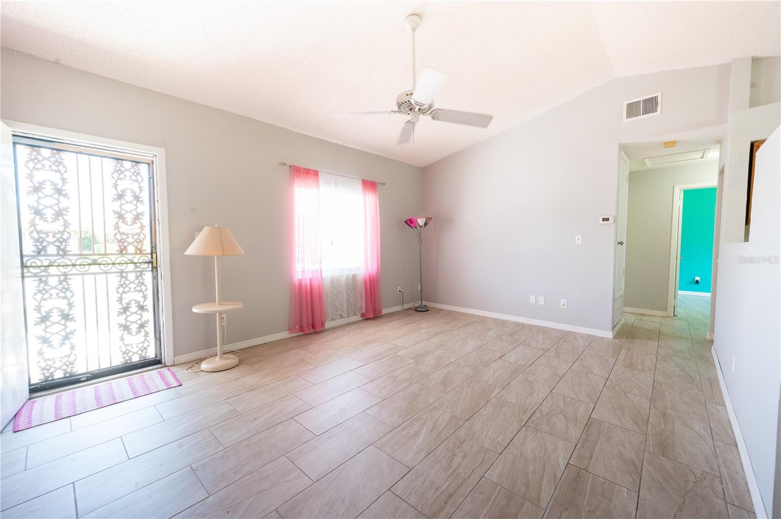 Image 4 of 18 For 5519 Silent Brook Drive
