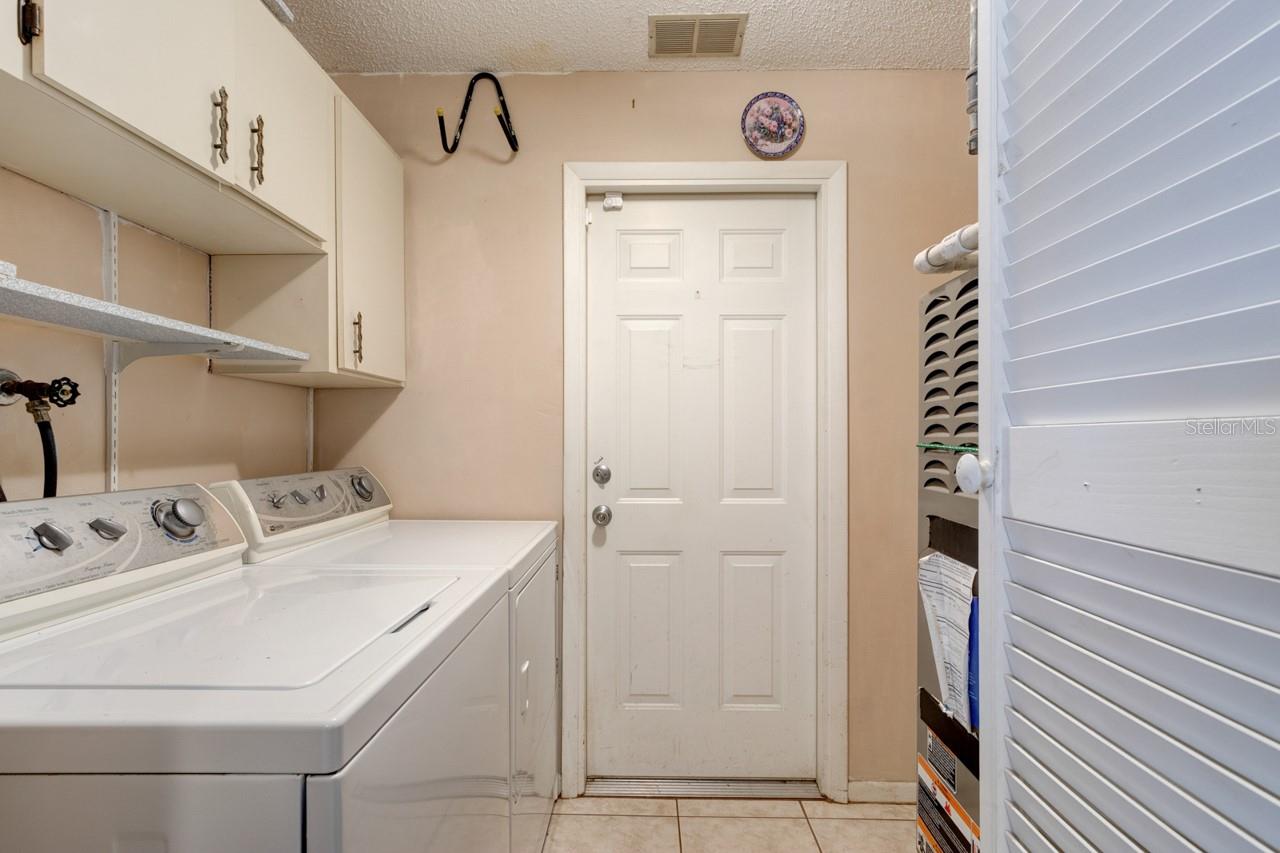 Image 10 of 28 For 2214 Danforth Avenue