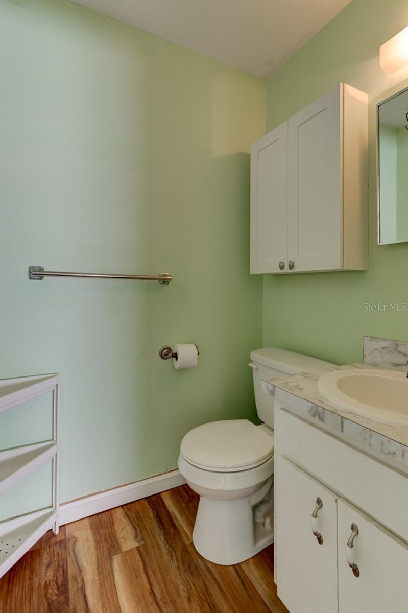 Image 21 of 28 For 2214 Danforth Avenue