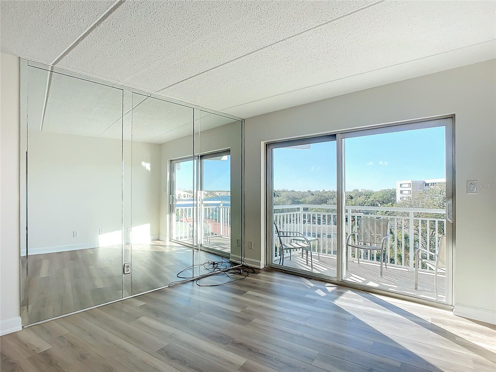 Image 20 of 55 For 100 Silver Beach Avenue 608