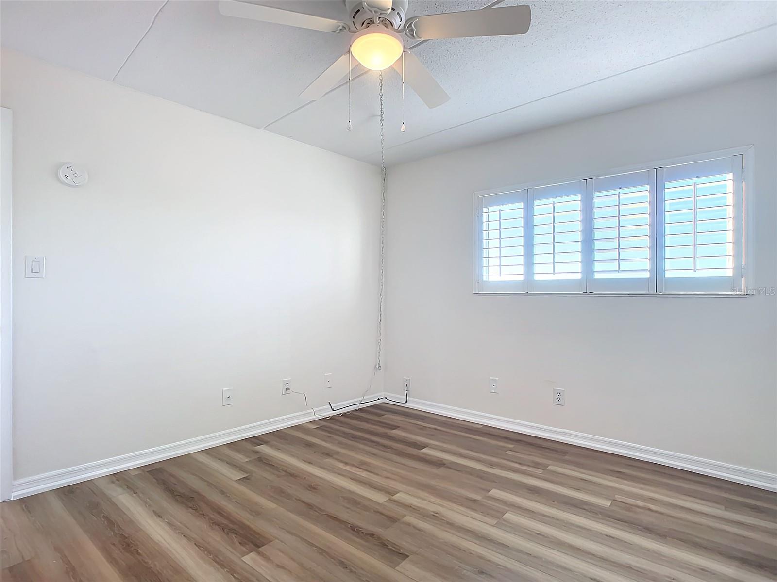 Image 34 of 55 For 100 Silver Beach Avenue 608