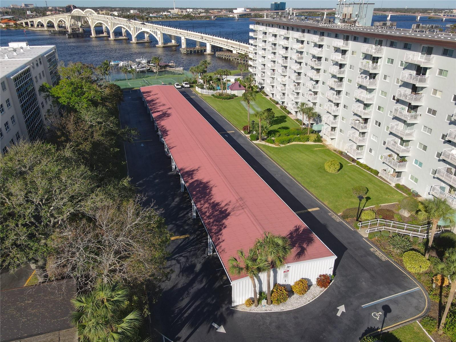 Image 40 of 55 For 100 Silver Beach Avenue 608