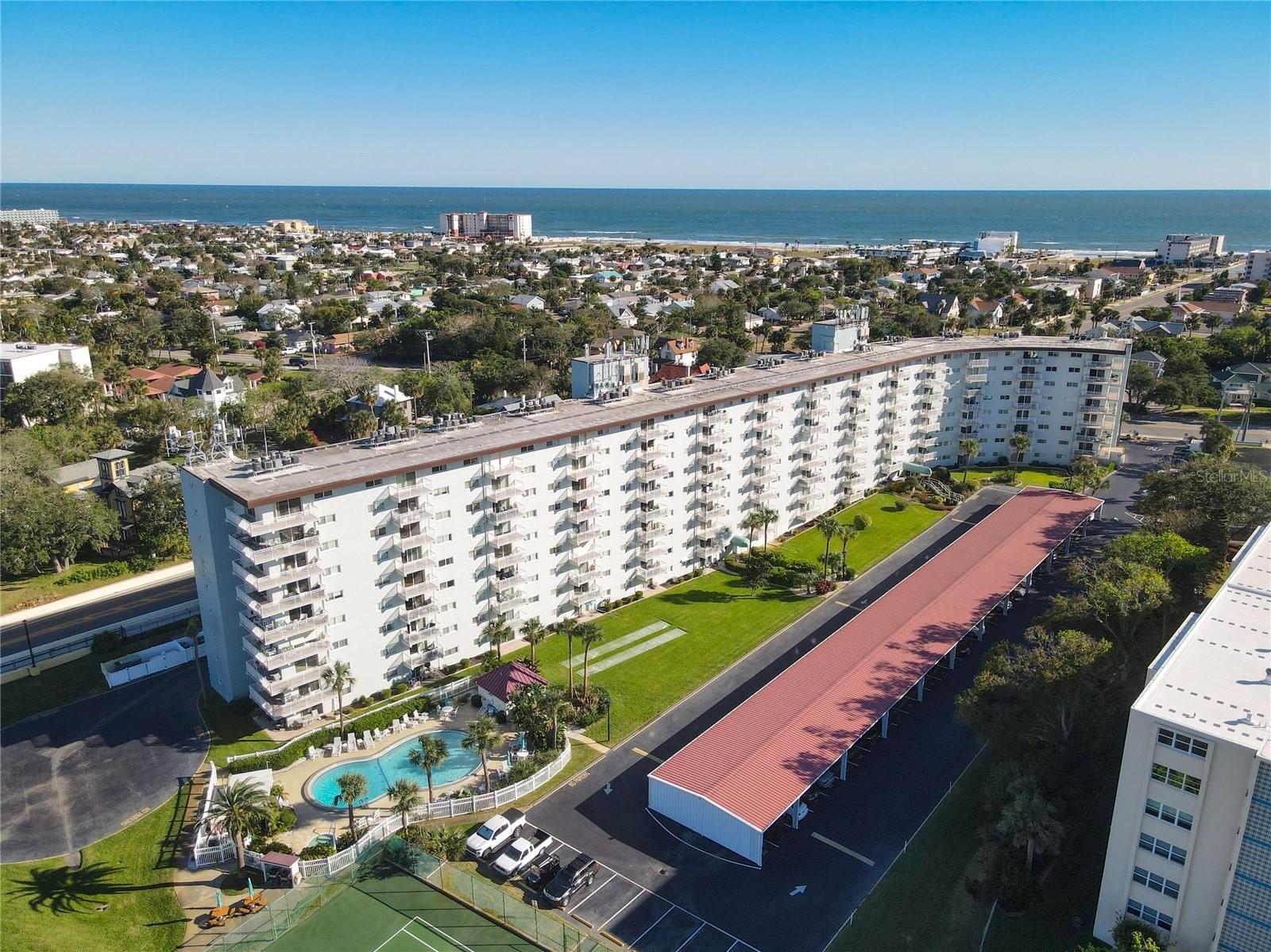 Image 43 of 55 For 100 Silver Beach Avenue 608