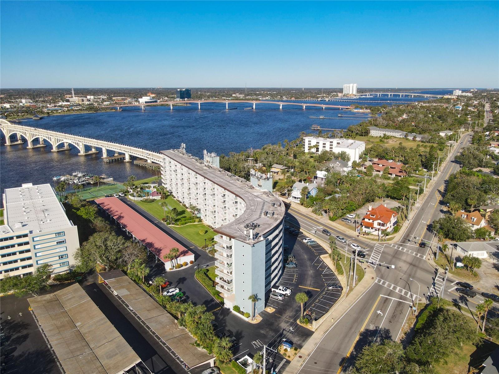 Image 45 of 55 For 100 Silver Beach Avenue 608