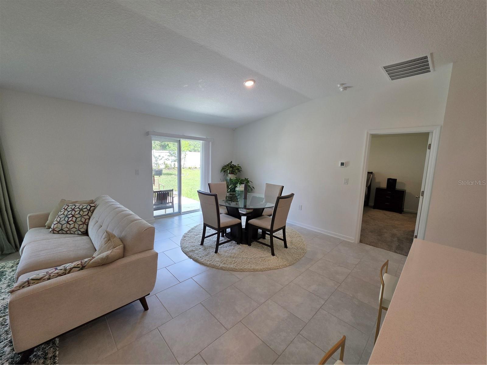 Image 6 of 21 For 1216 Peach Creek Drive