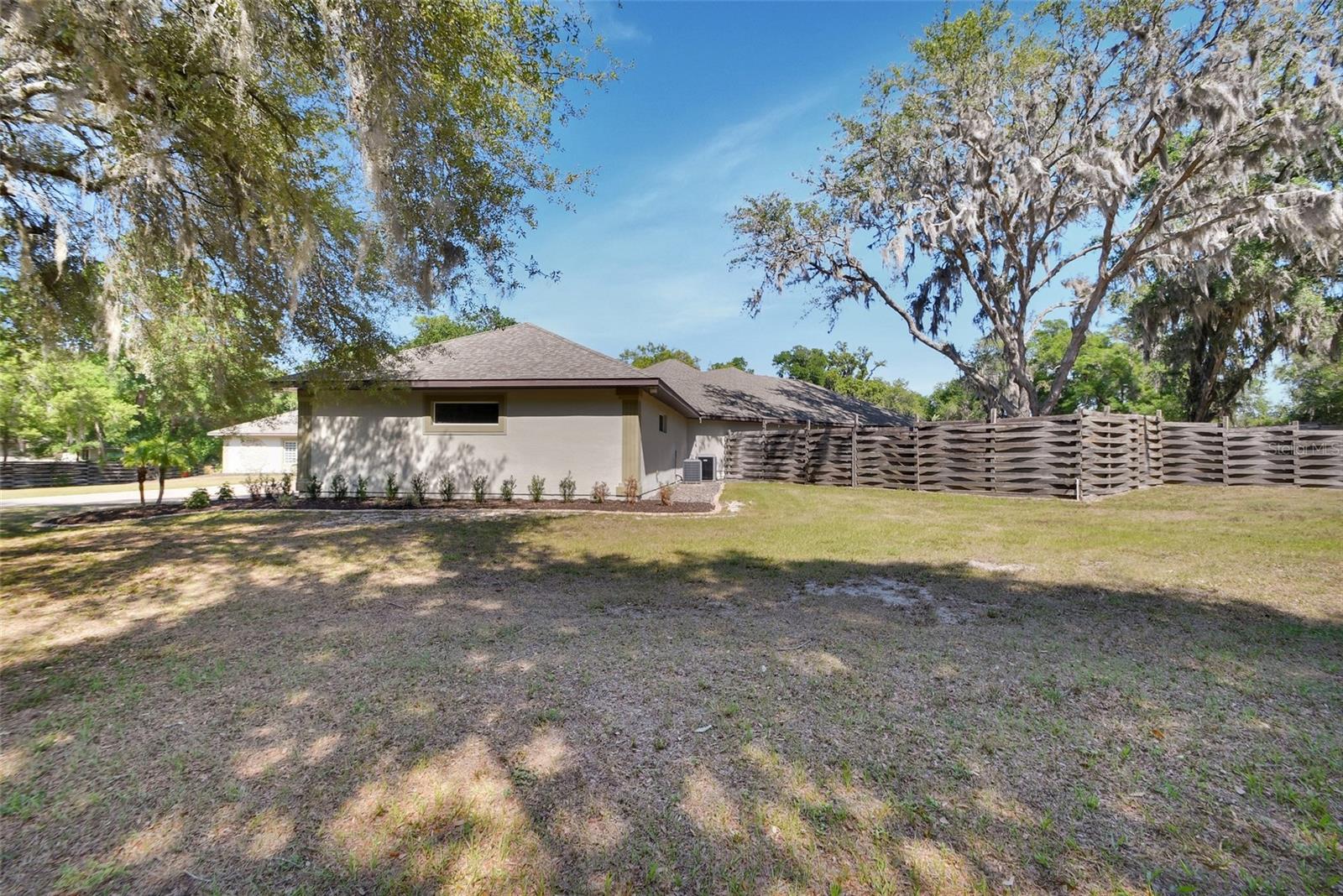 Image 91 of 99 For 183 Mcgregor Road