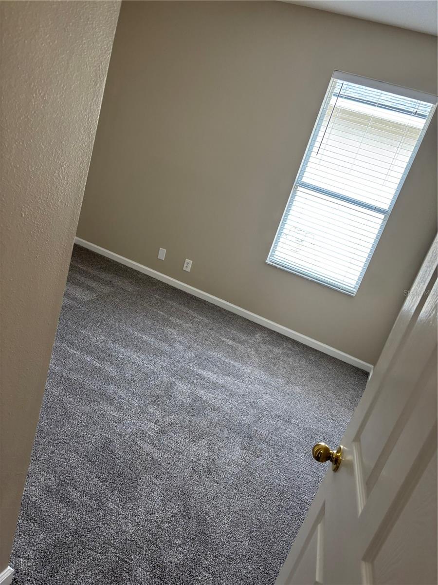 Image 10 of 27 For 417 Victoria Hills Drive