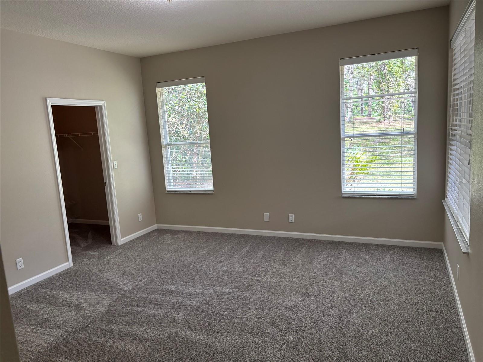 Image 11 of 27 For 417 Victoria Hills Drive