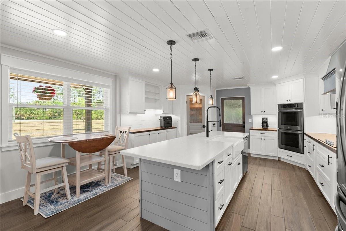 Image 17 of 51 For 793 Timothy Street