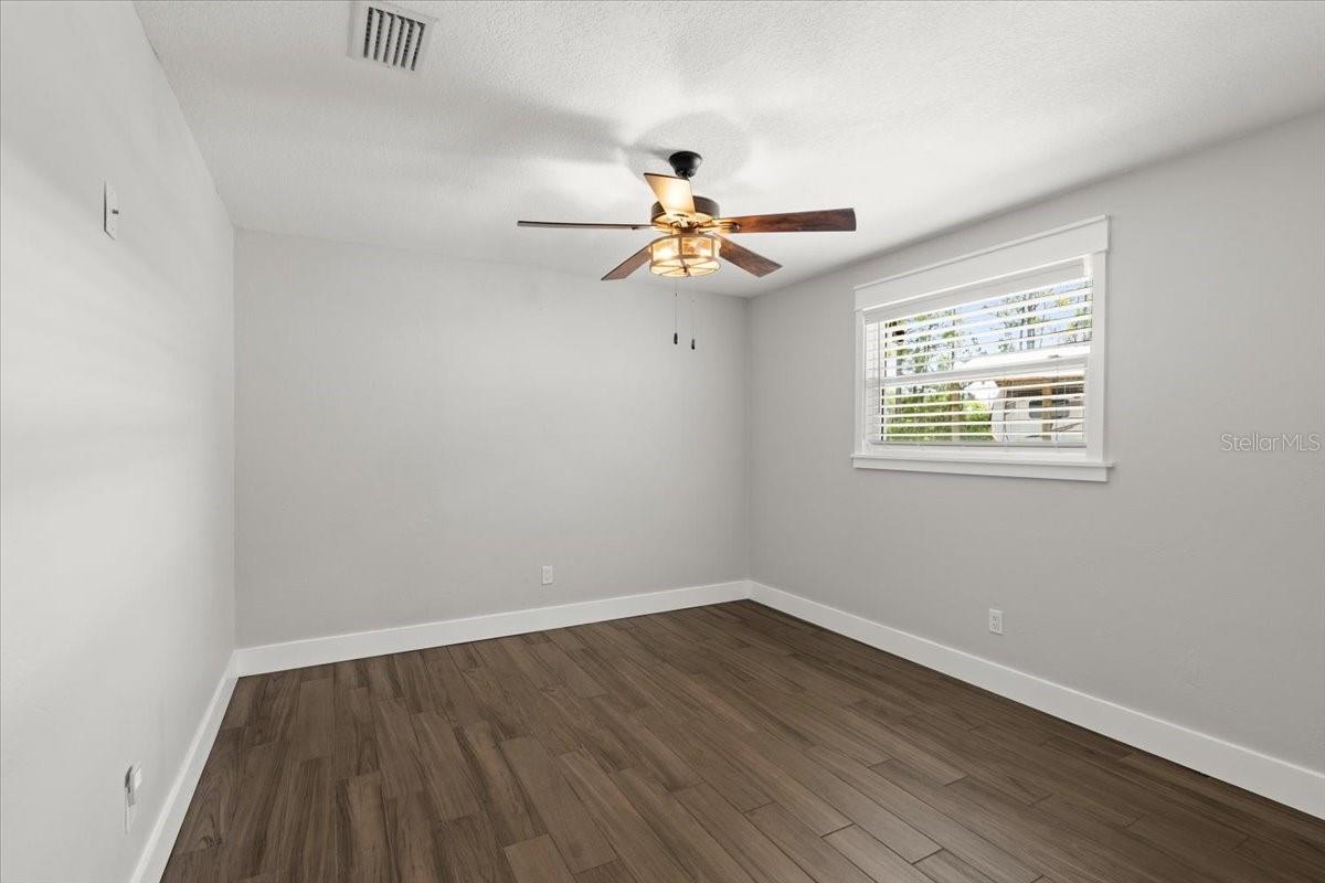Image 40 of 51 For 793 Timothy Street