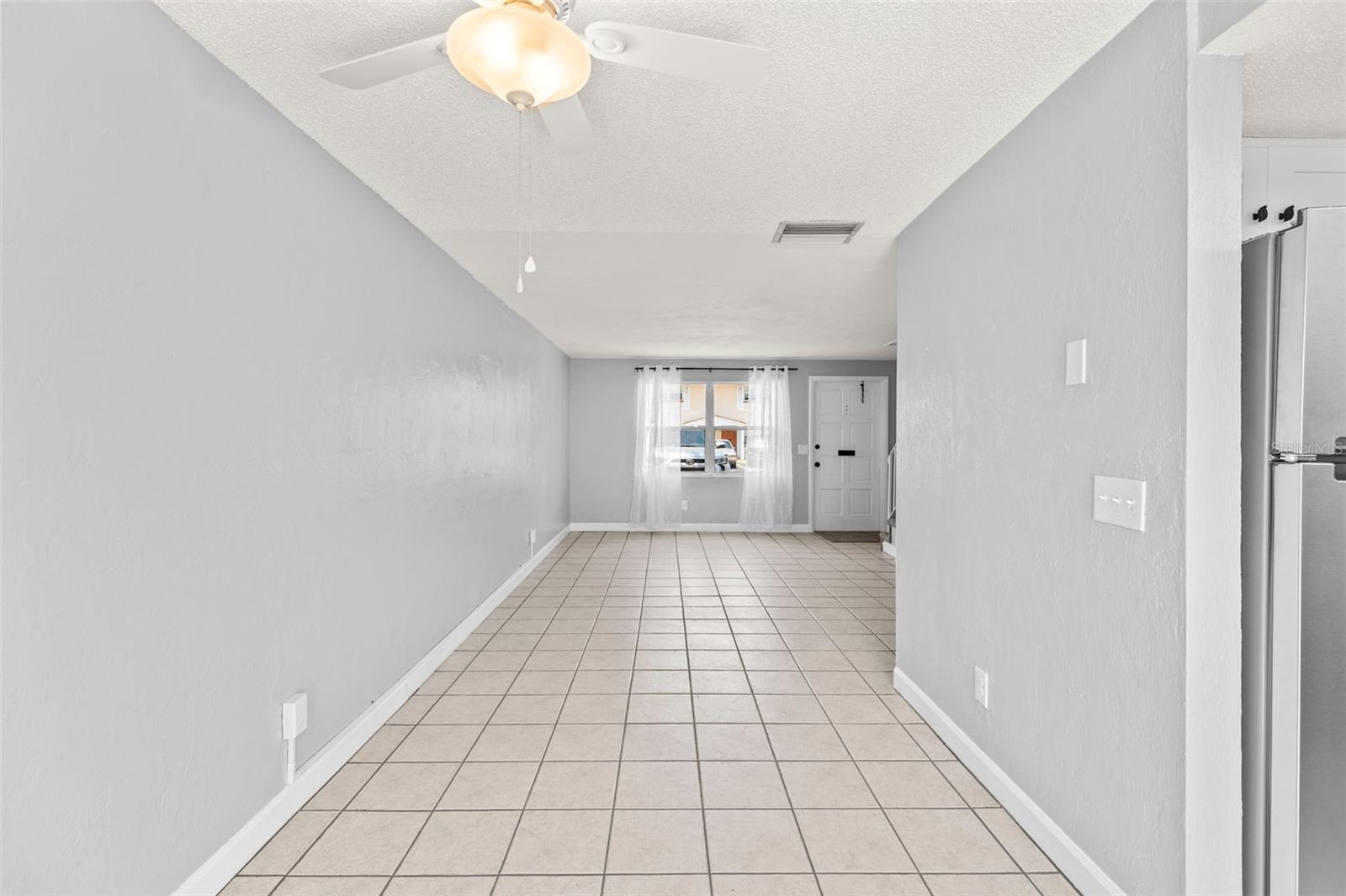 Image 11 of 29 For 1600 Palmetto Avenue 105