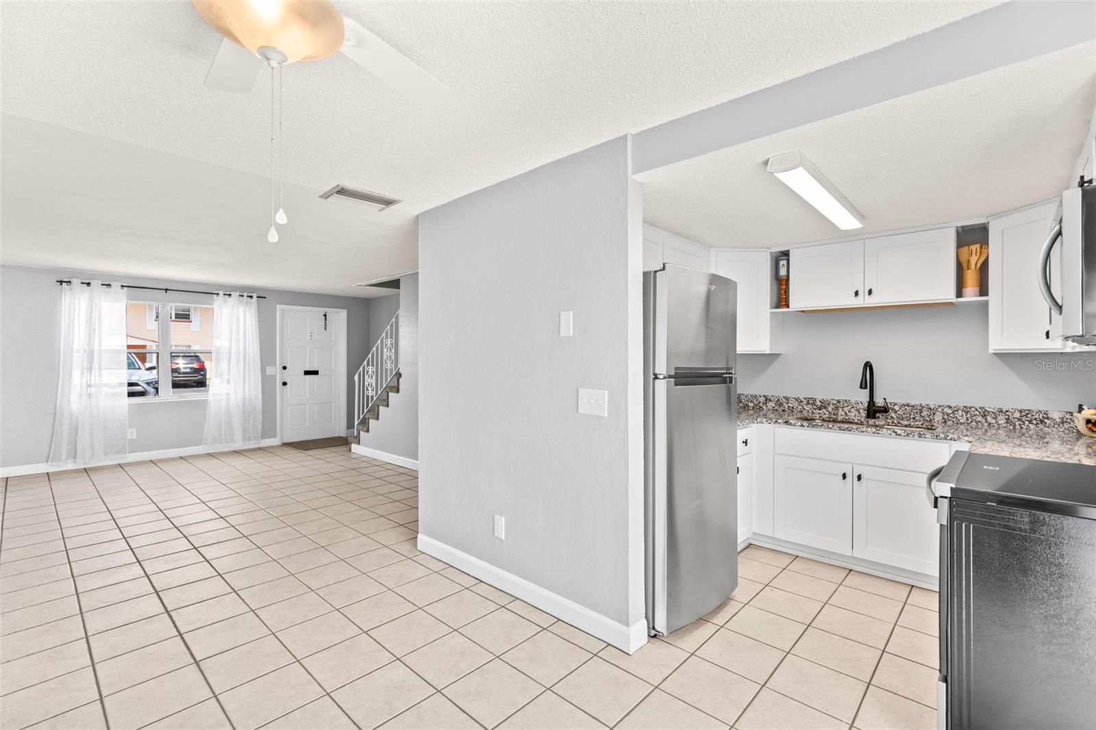 Image 13 of 29 For 1600 Palmetto Avenue 105