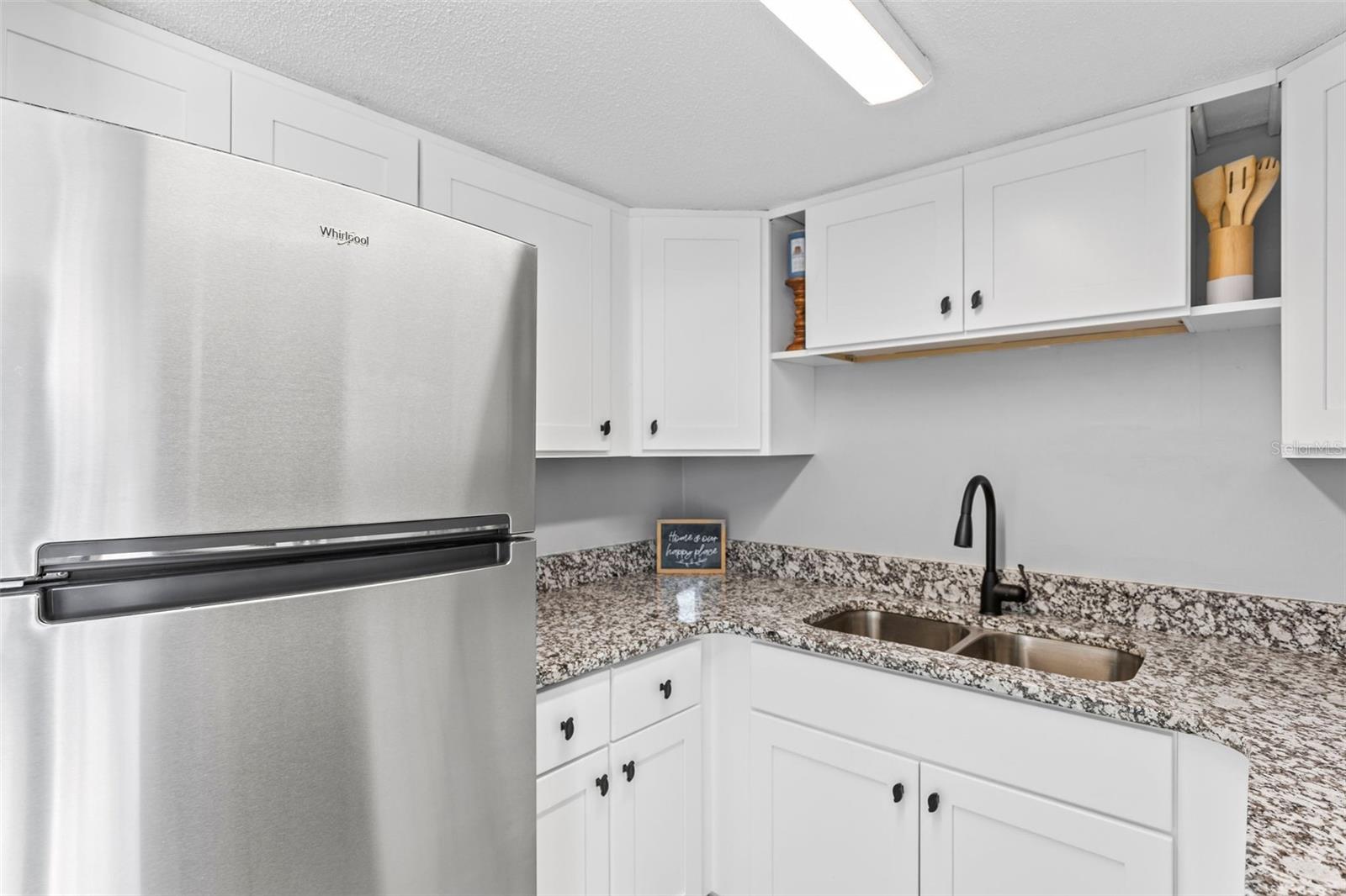 Image 15 of 29 For 1600 Palmetto Avenue 105