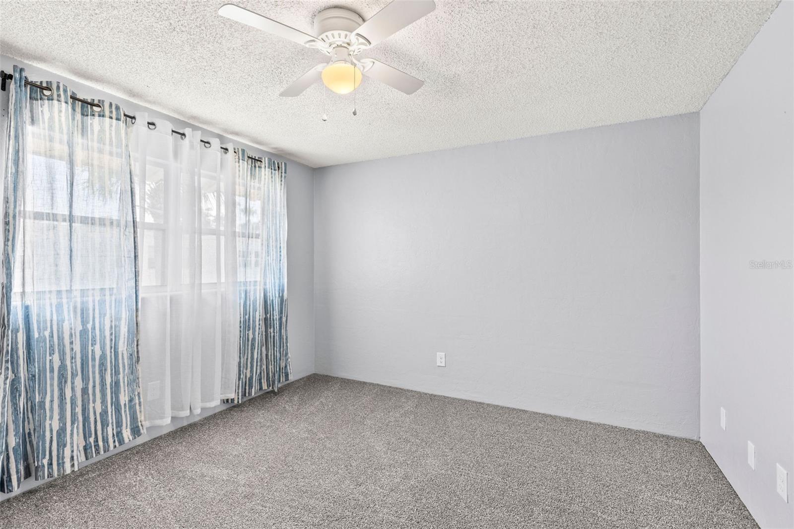 Image 26 of 29 For 1600 Palmetto Avenue 105