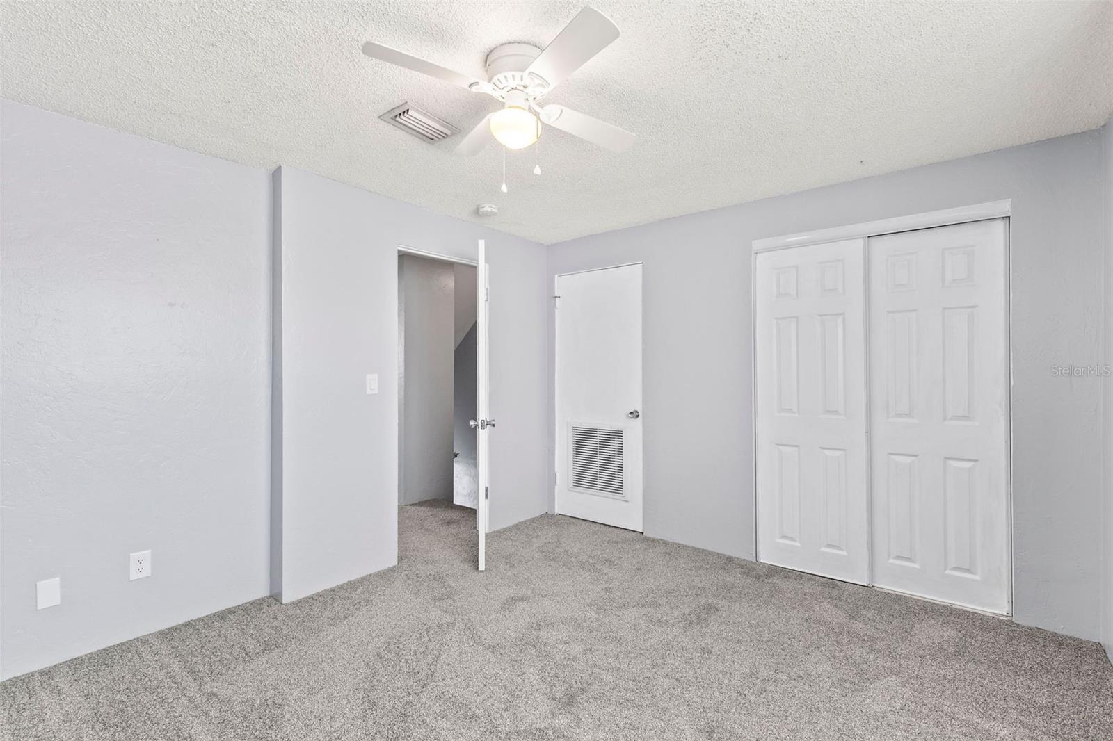 Image 27 of 29 For 1600 Palmetto Avenue 105