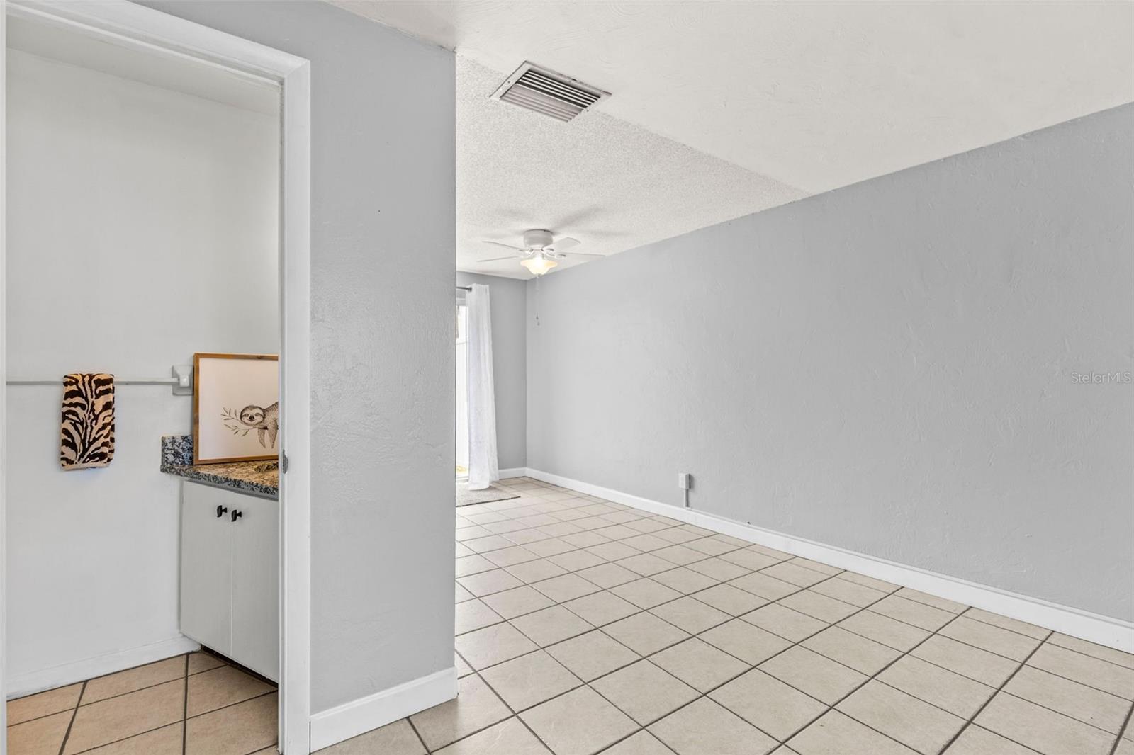 Image 7 of 29 For 1600 Palmetto Avenue 105