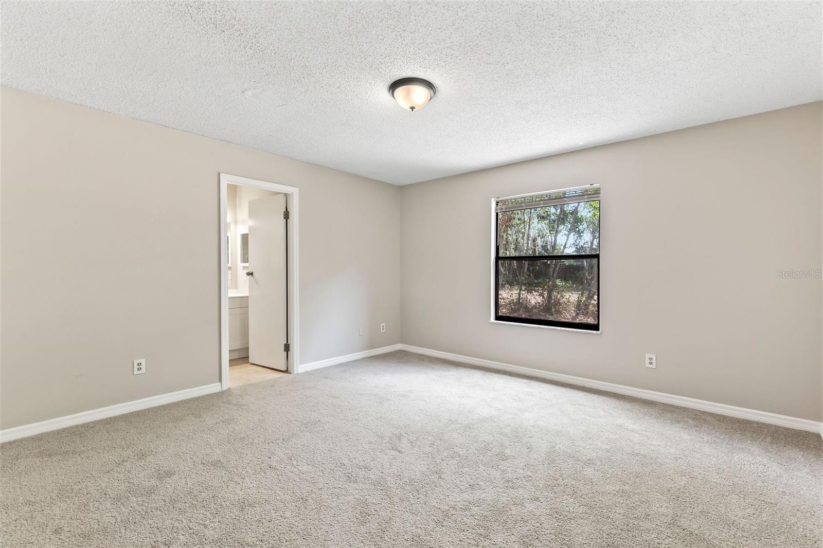 Image 12 of 32 For 688 Cumberland Road