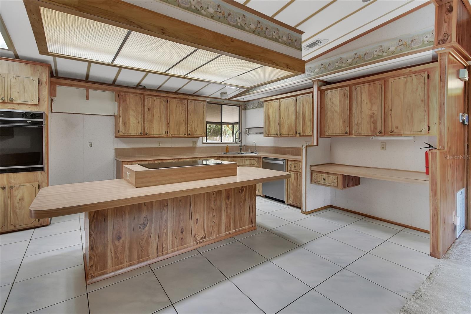 Image 22 of 39 For 138 Evergreen Terrace