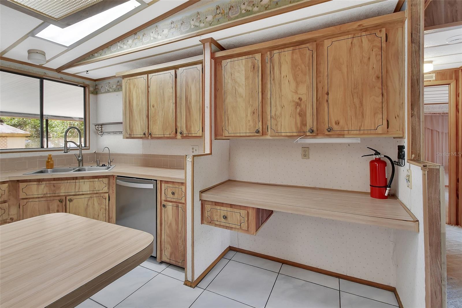 Image 4 of 39 For 138 Evergreen Terrace