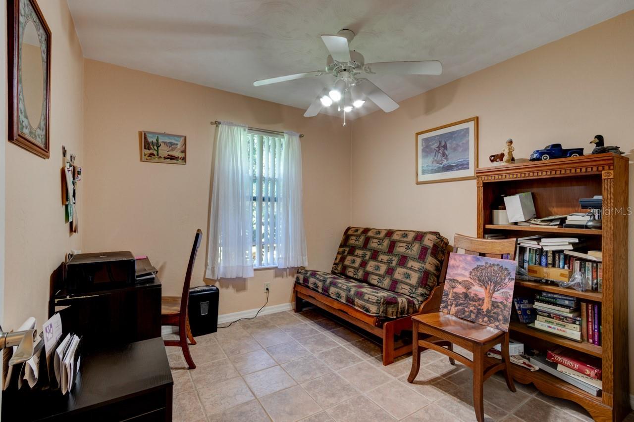 Image 7 of 9 For 2213 Needle Palm Drive
