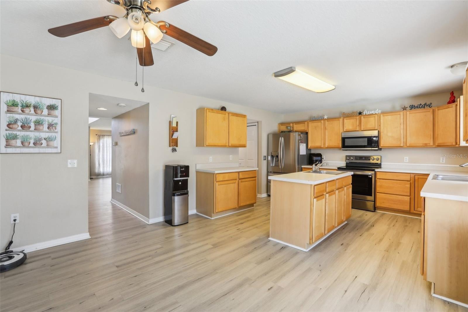 Image 16 of 47 For 193 Fish Hawk Drive