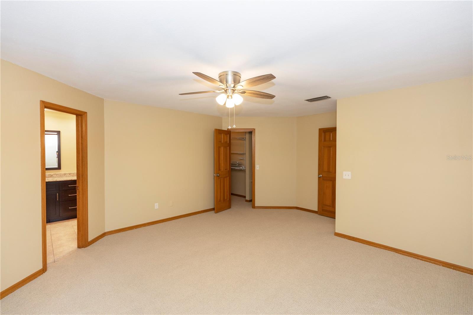 Image 13 of 45 For 68 Spring Lake Drive