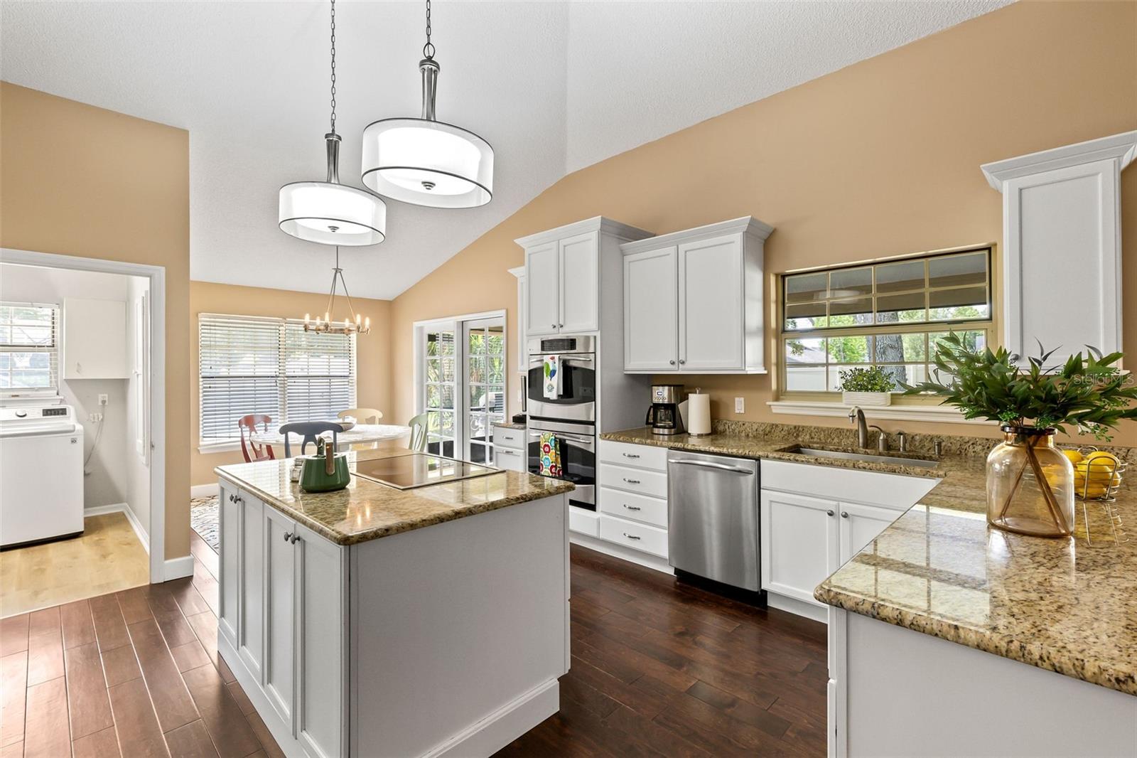 Image 14 of 65 For 6 Leisure Wood Way